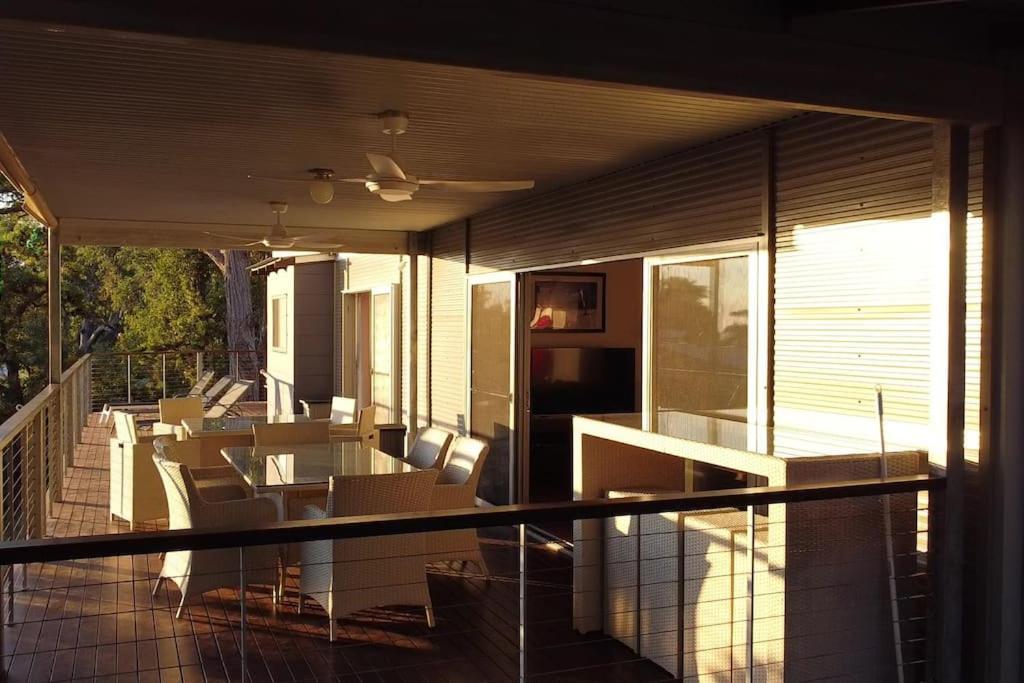 Great Water And Sunset Views Kingfisher Bay Holiday home Fraser Island