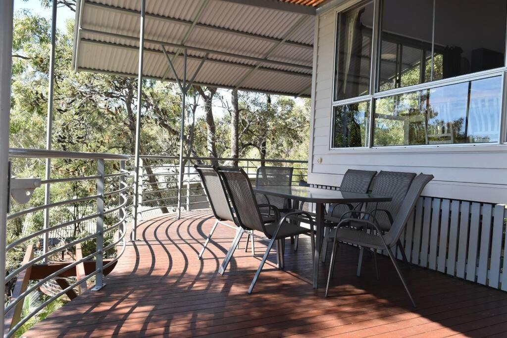 Sundaise Satinay 636 At Kingfisher Bay Villa
