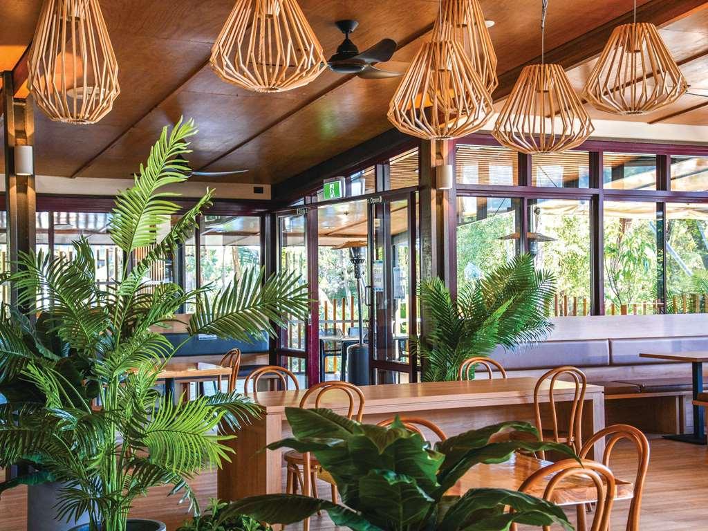 Kingfisher Bay Hotel