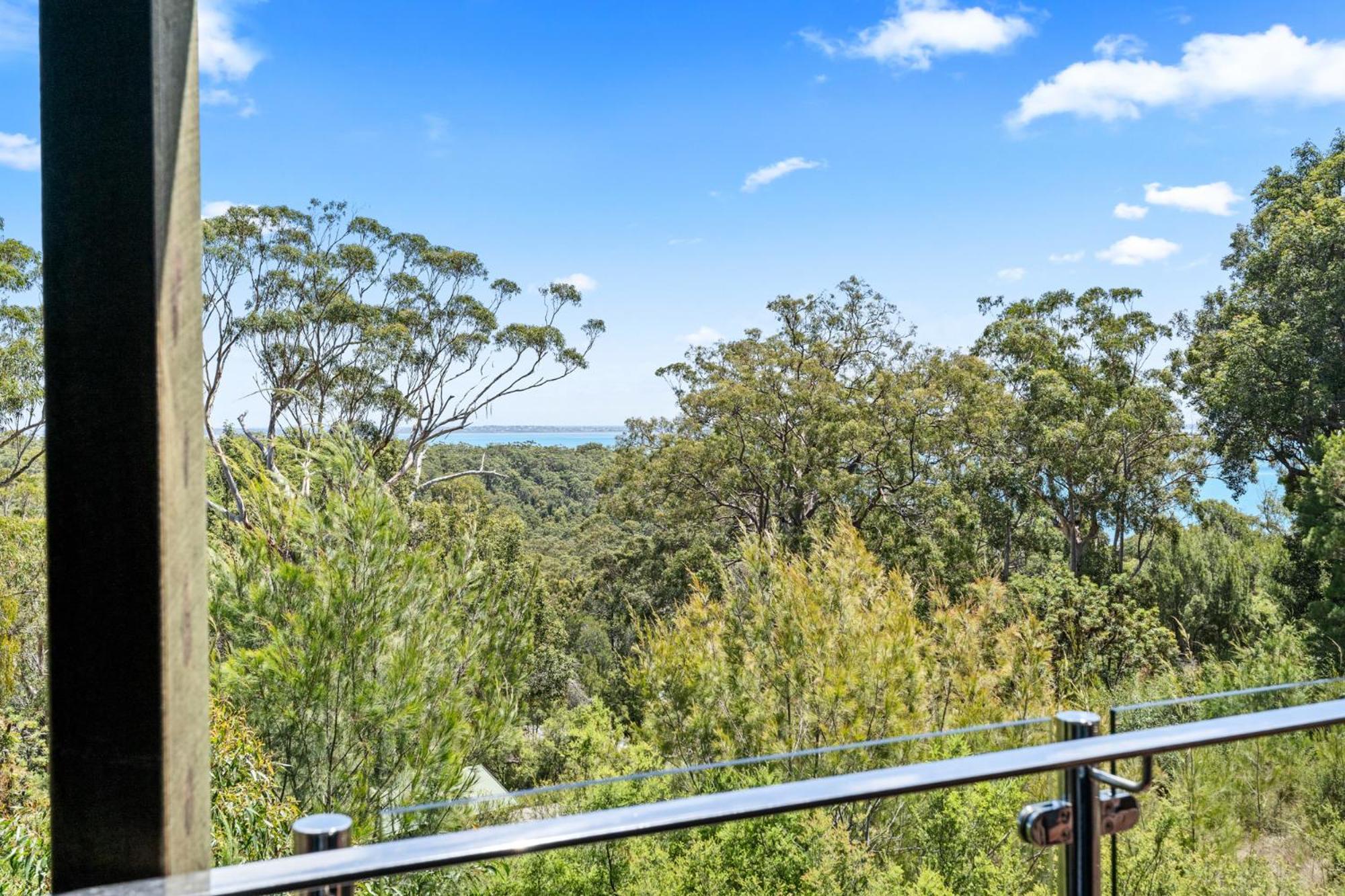 Holiday home Bushys Hilltop